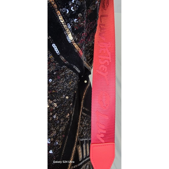 Betsey Johnson Quilted Heart Pink Crossbody Charm Chain Pearl  Luv Betsey Strap - Picture 4 of 11